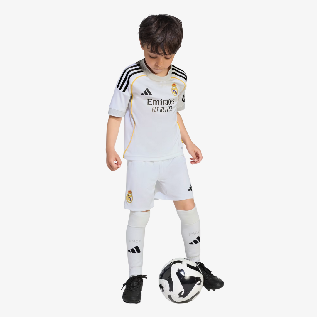Kids Kit Real Madrid 2025/26 I Fan
