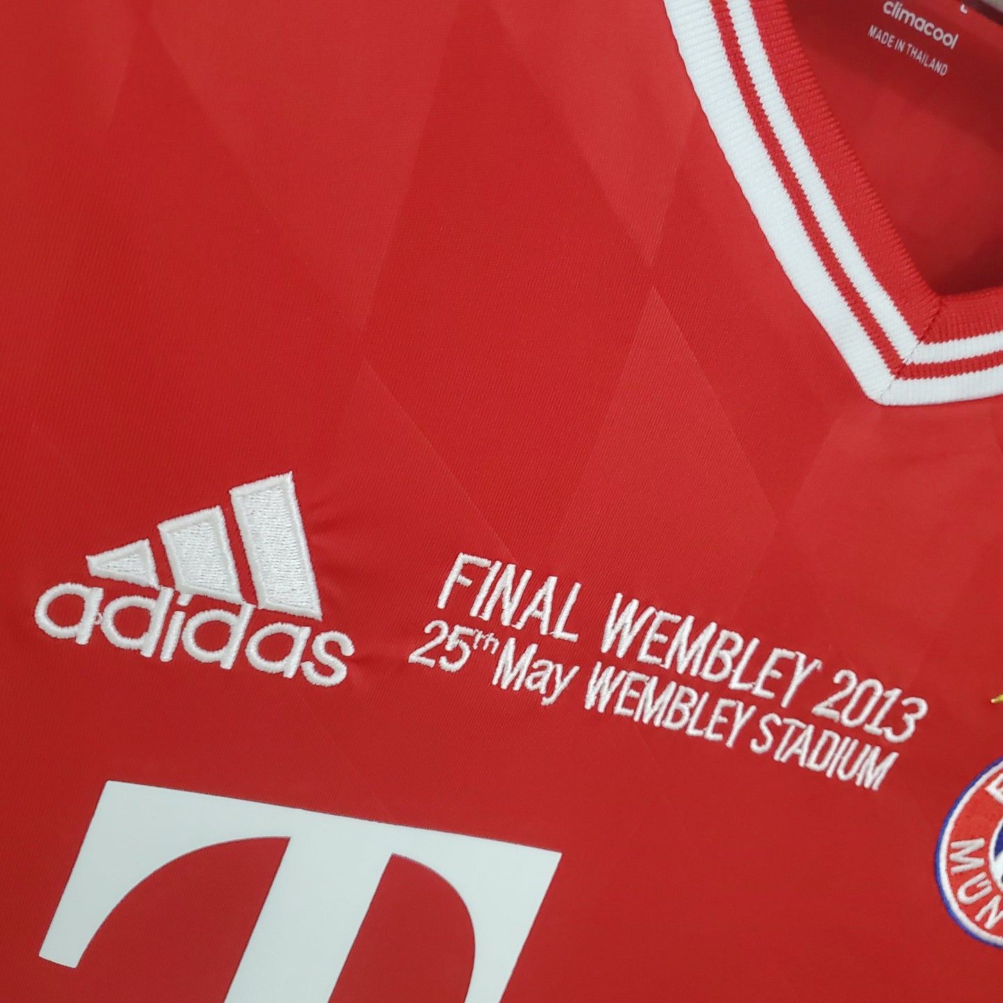 Jersey Longsleeve Bayern Munich Champions League 2013/14