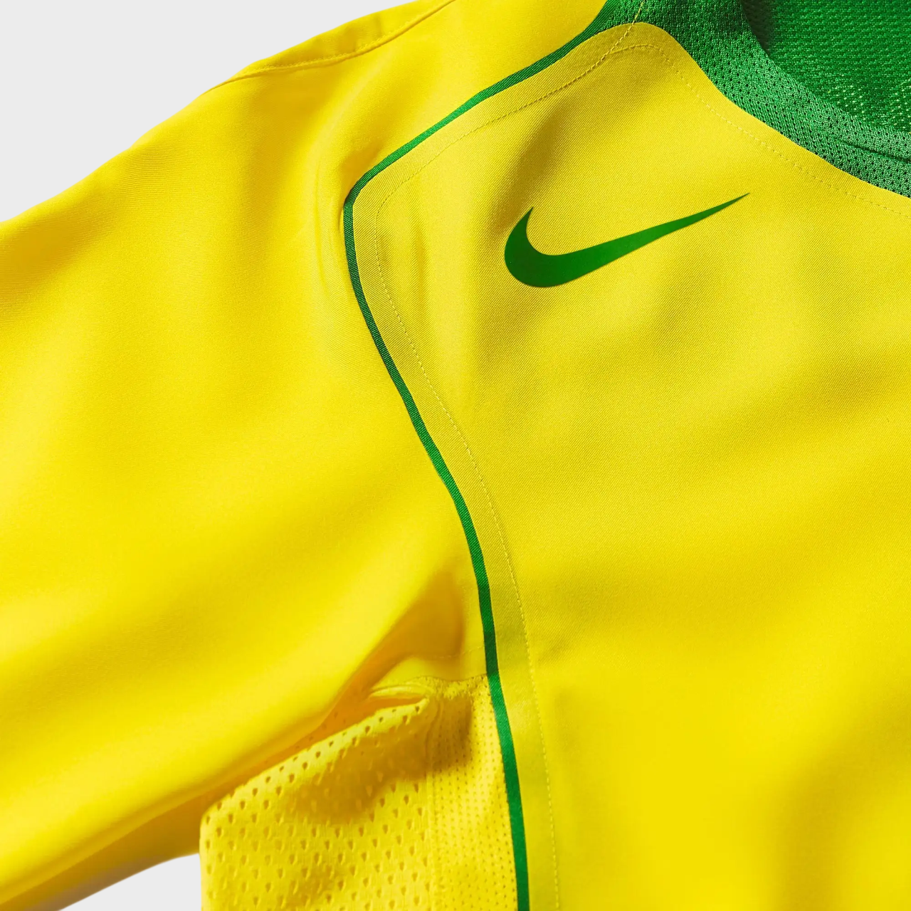 Jersey National Team Brazilian 2004 I Fan Reedição Total 90 RONALDINHO 10